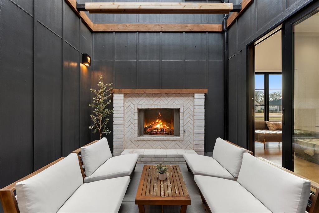 Hidden Creeks Pointe - Residential