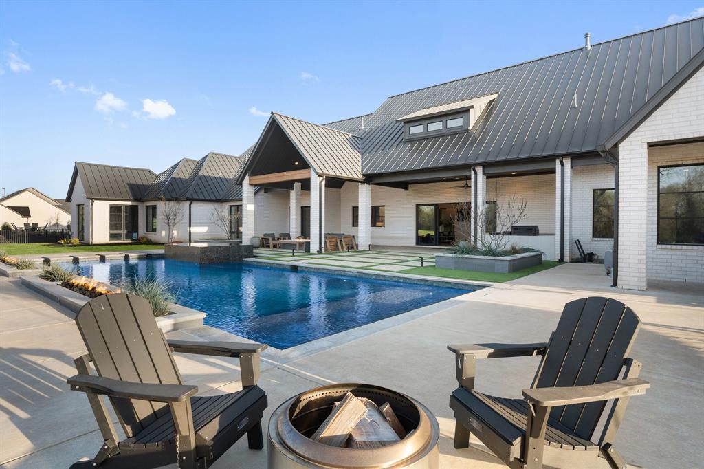 Hidden Creeks Pointe - Residential