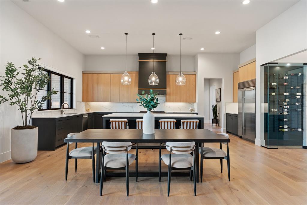 Hidden Creeks Pointe - Residential