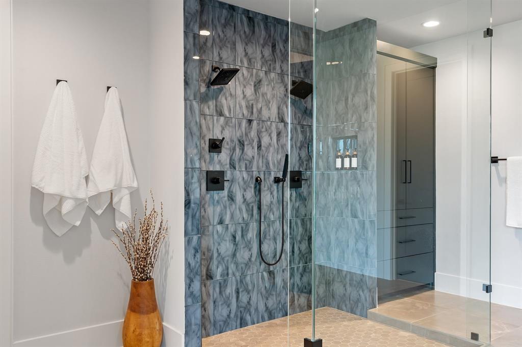 Hidden Creeks Pointe - Residential