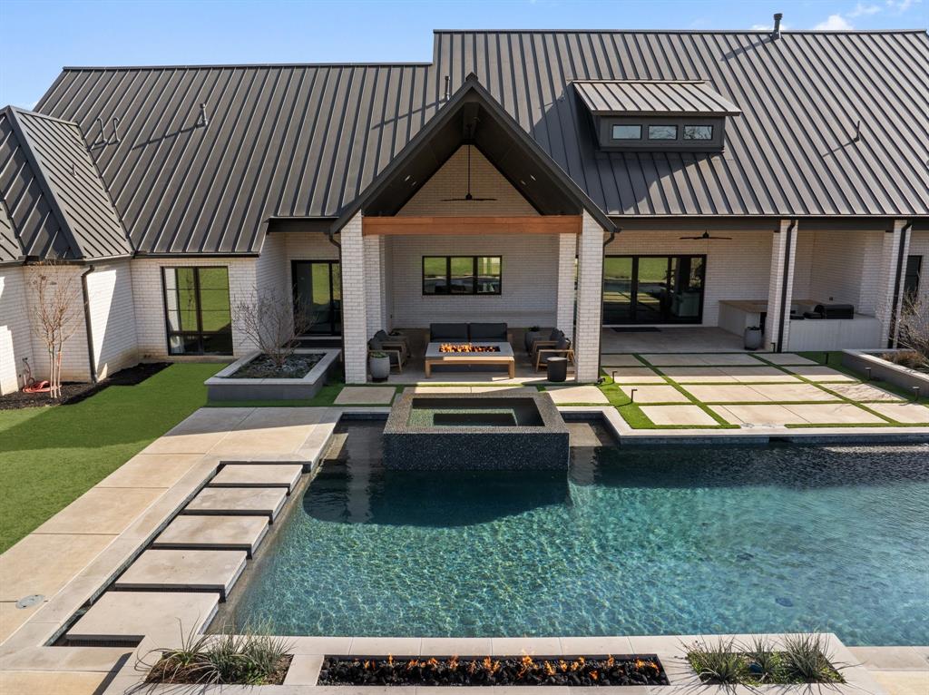 Hidden Creeks Pointe - Residential