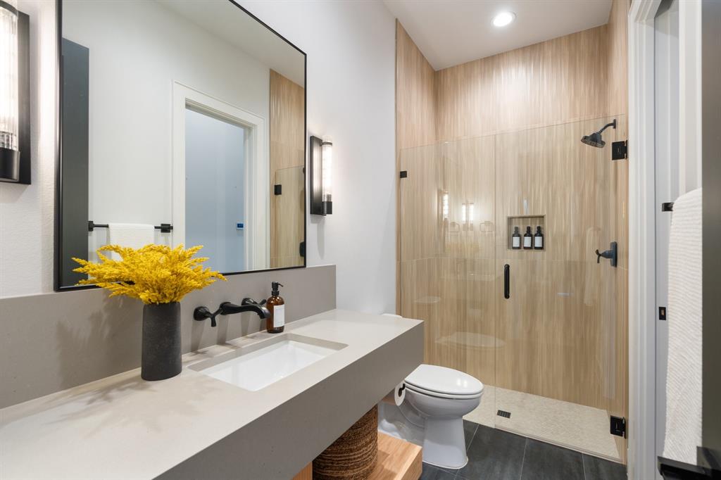 Hidden Creeks Pointe - Residential