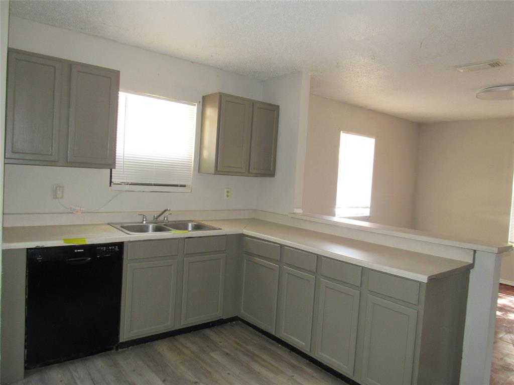 301 County Road 1607