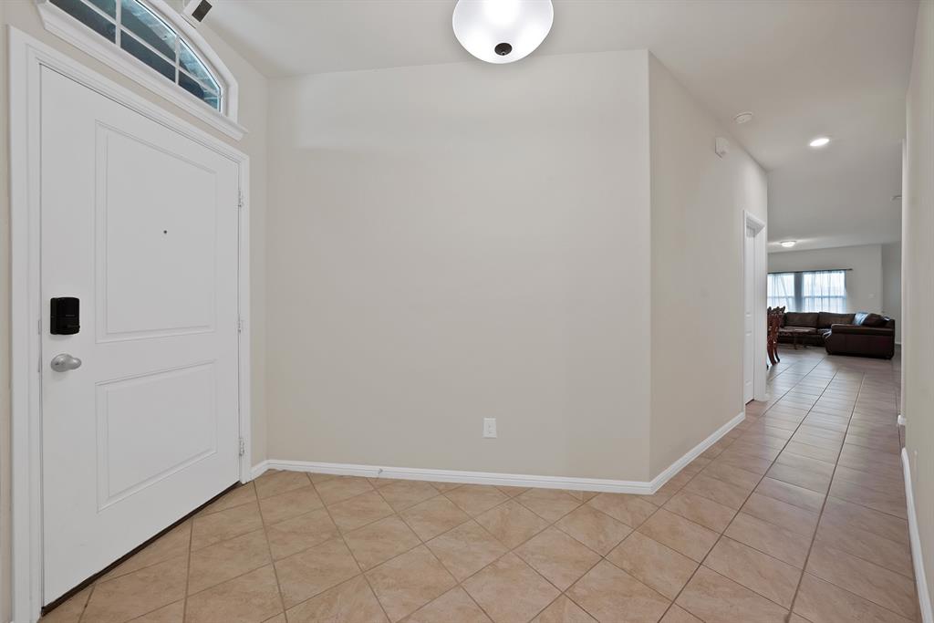 228 Foxhunter Street