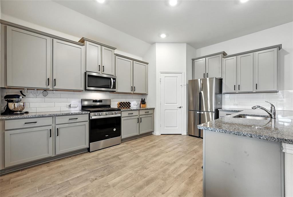 Aubrey, Texas 76227, United States, 3 Bedrooms Bedrooms, ,2 BathroomsBathrooms,Residential,Active,199593