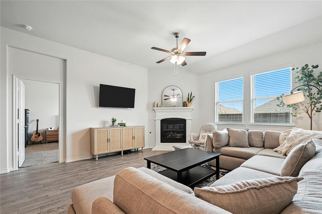 Aubrey, Texas 76227, United States, 3 Bedrooms Bedrooms, ,2 BathroomsBathrooms,Residential,Active,199593