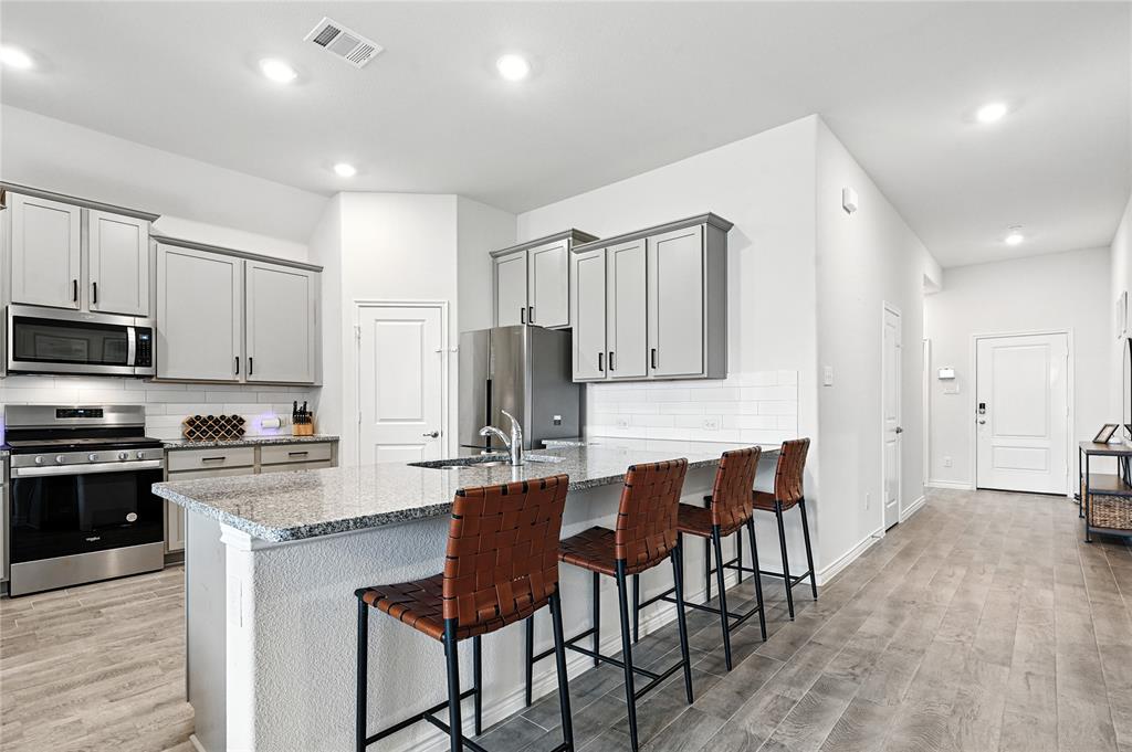 Aubrey, Texas 76227, United States, 3 Bedrooms Bedrooms, ,2 BathroomsBathrooms,Residential,Active,199593