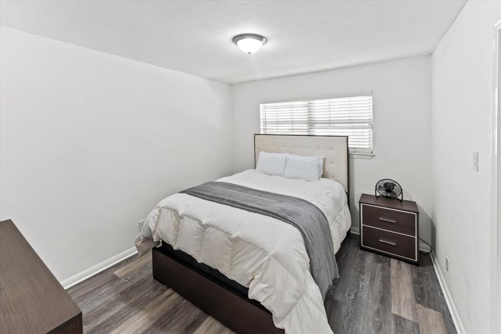 Village Lake - Residential