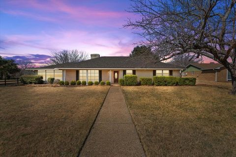 9313 Tree Lake Drive Waco TX 76708