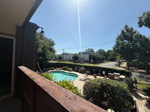 Photo of 2833 Kings Road #210, Dallas, TX 75219 (MLS # 21331002)