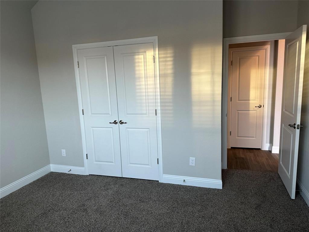 Keller Crossing-D.R. Horton - Residential Lease