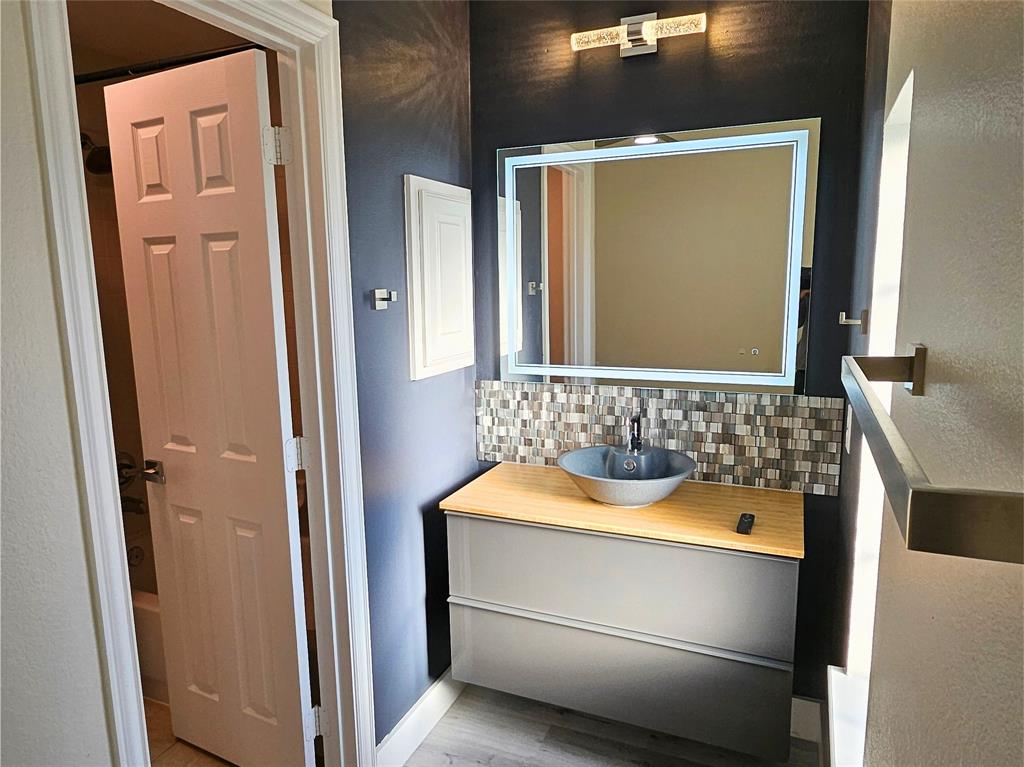 Saddlebrook Village Ph 1 - Residential Lease