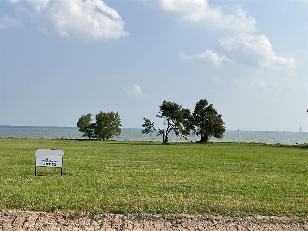 Triangle Shore - Land