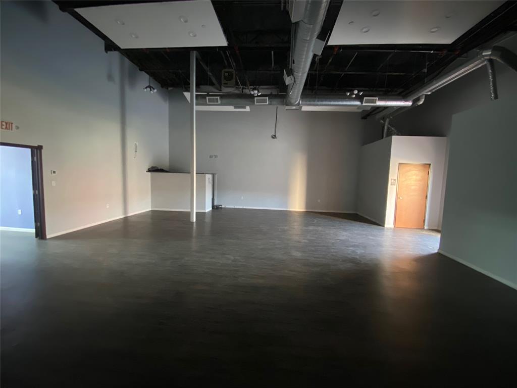 26785 E University Drive 400