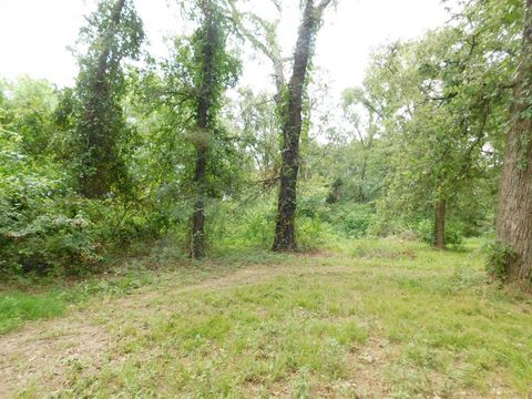 A home in Grand Saline