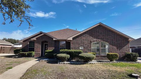 Photo of 131 Yosemite Lane, Terrell, TX 75160 (MLS # 21177308)