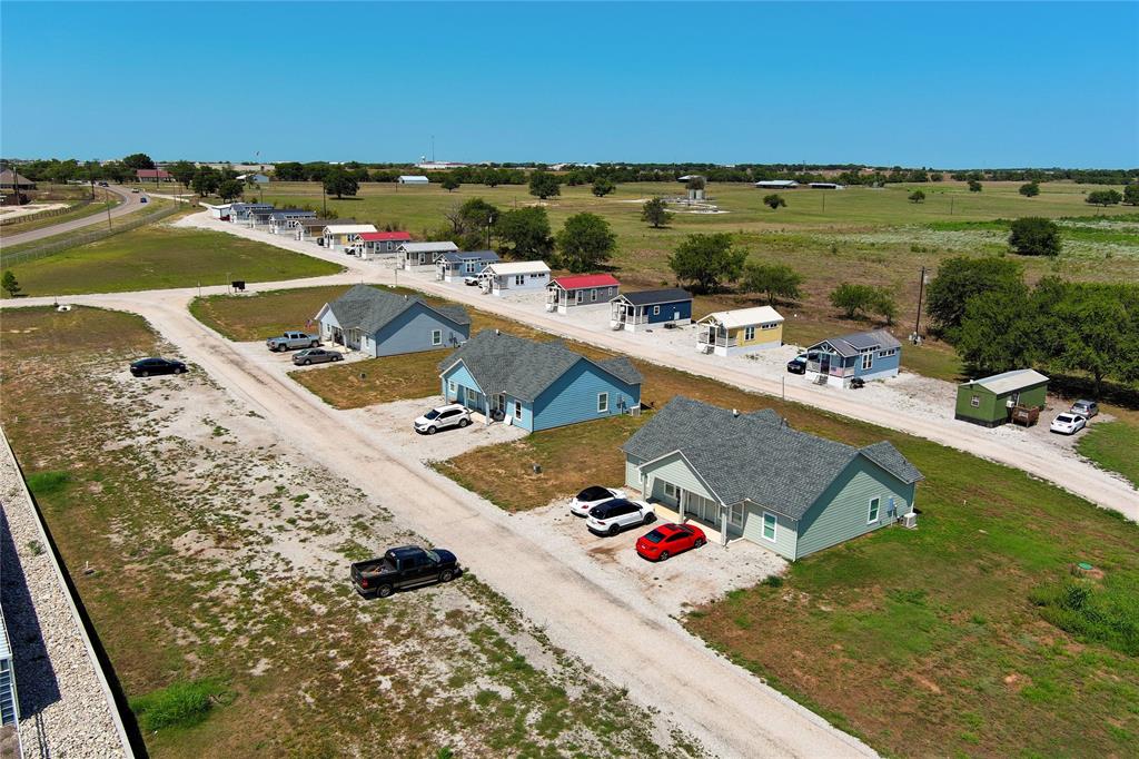 775 Farm Market 2264