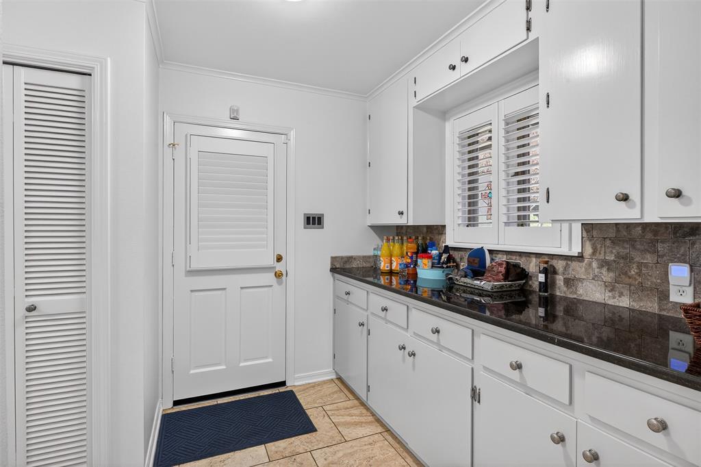 Street Spring Lake Estates - Residential