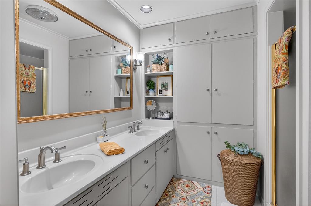 Street Spring Lake Estates - Residential