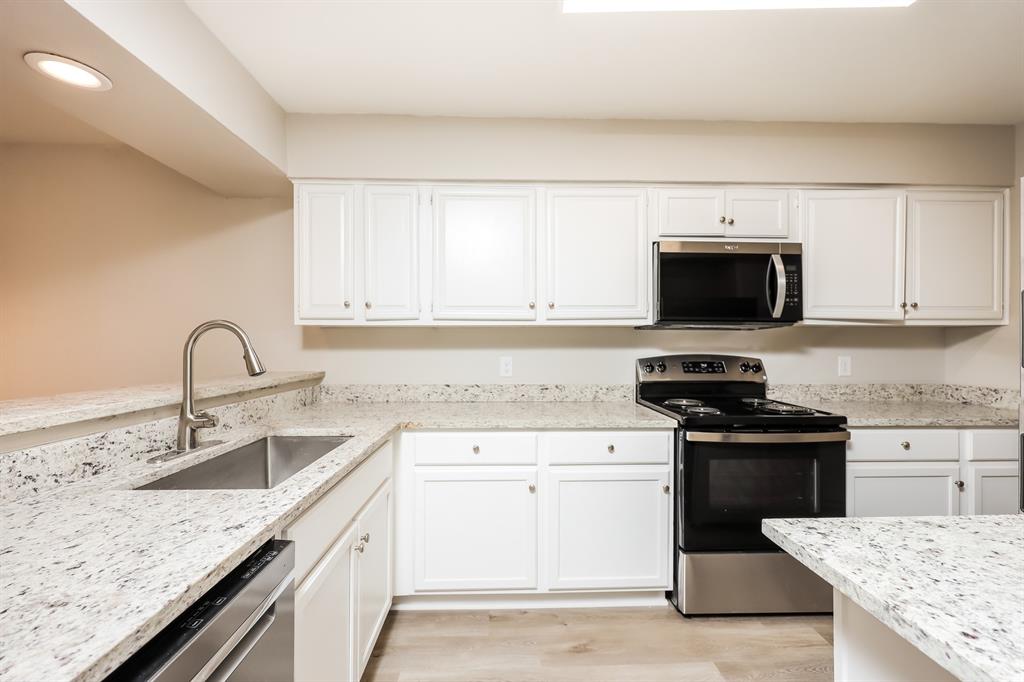 Apple Gate 02 - Residential