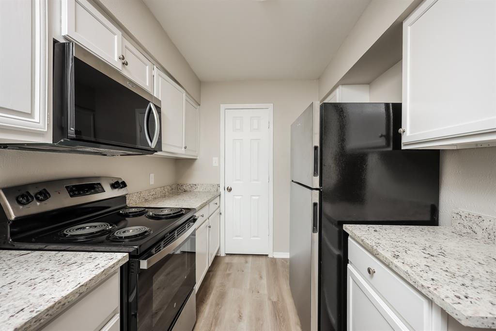 Apple Gate 02 - Residential