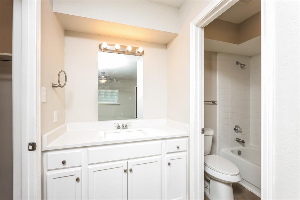 Apple Gate 02 - Residential