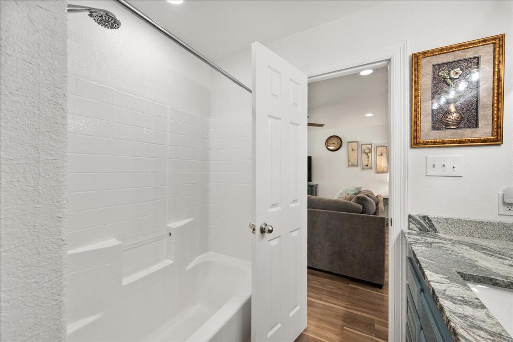 Mattie Caston Shores III - Residential