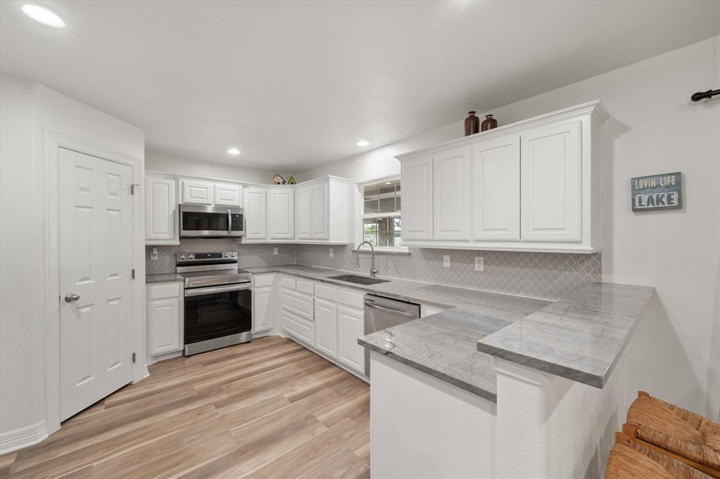 Mattie Caston Shores III - Residential