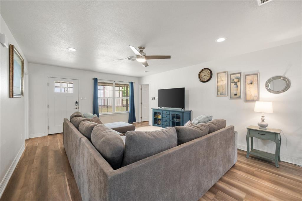 Mattie Caston Shores III - Residential