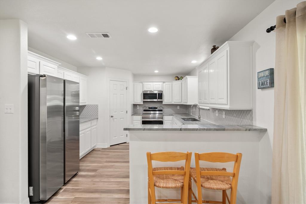 Mattie Caston Shores III - Residential