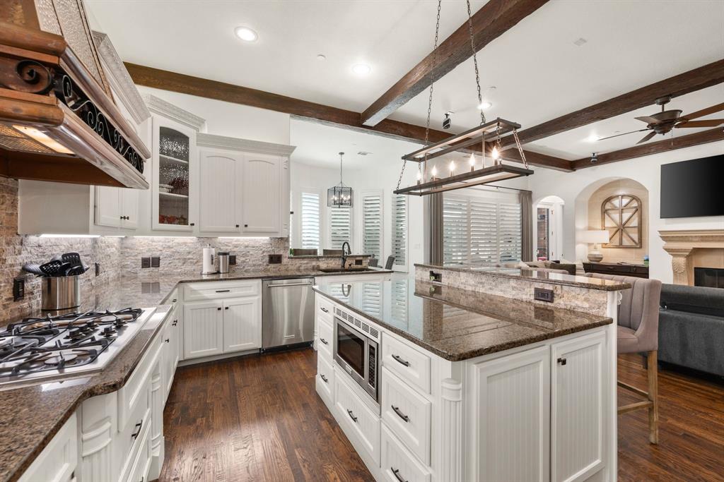 Keller, Texas 76248, United States, 3 Bedrooms Bedrooms, ,3 BathroomsBathrooms,Residential,Pending,160847