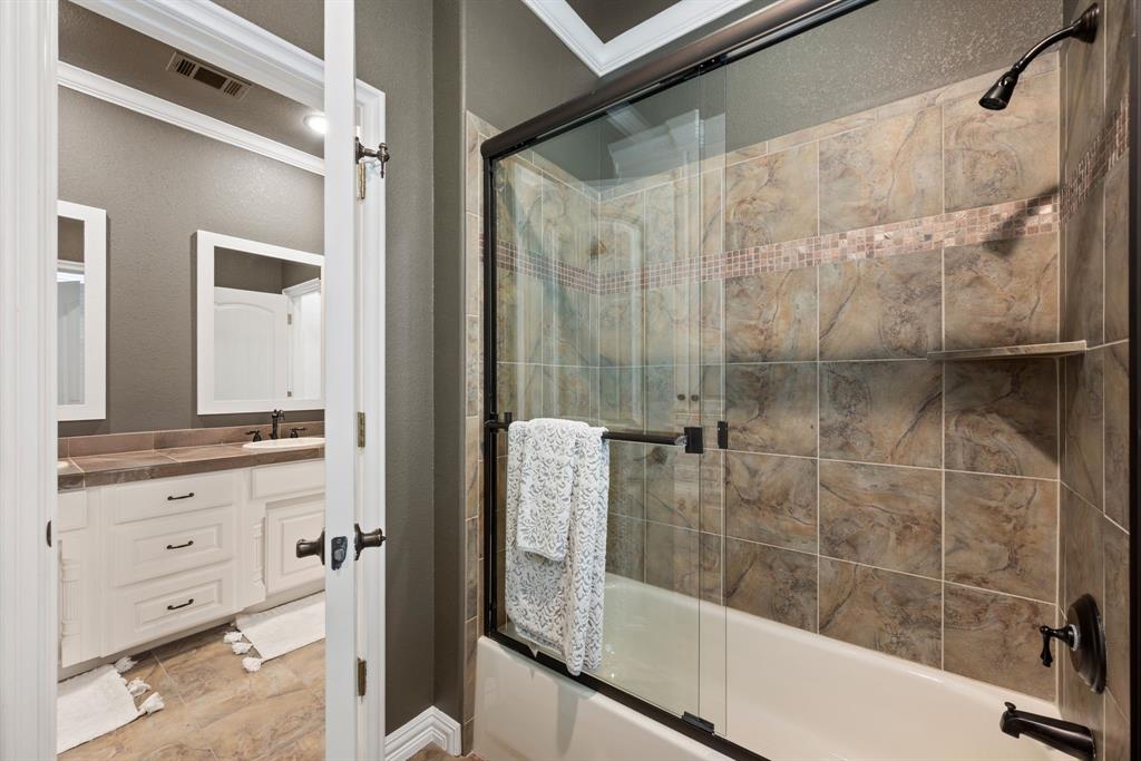 Keller, Texas 76248, United States, 3 Bedrooms Bedrooms, ,3 BathroomsBathrooms,Residential,Pending,160847