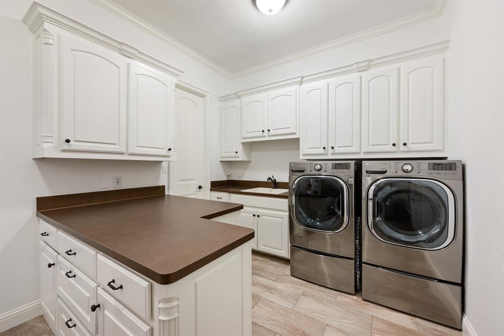 Keller, Texas 76248, United States, 3 Bedrooms Bedrooms, ,3 BathroomsBathrooms,Residential,Pending,160847