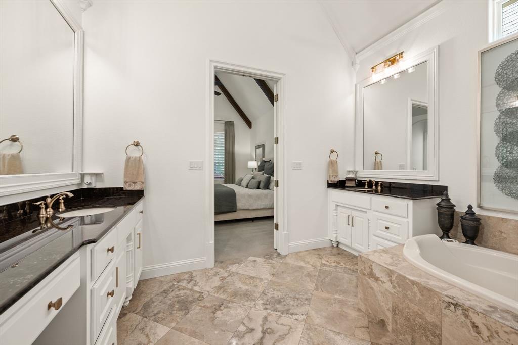 Keller, Texas 76248, United States, 3 Bedrooms Bedrooms, ,3 BathroomsBathrooms,Residential,Pending,160847