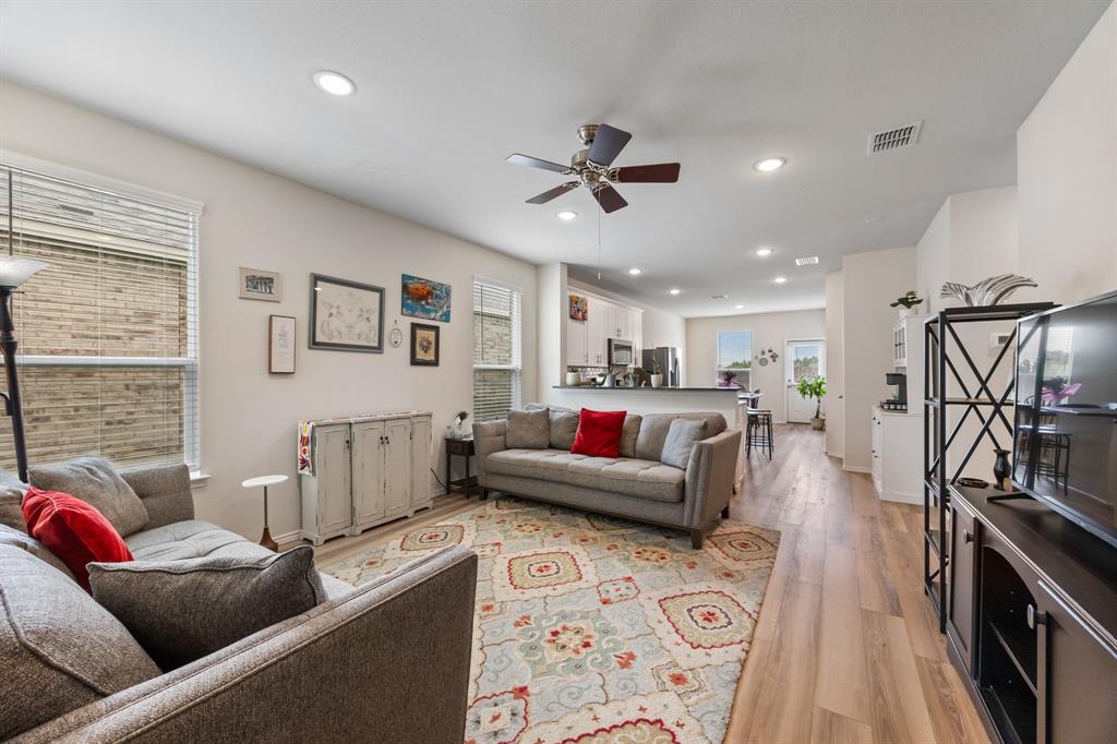 5629 Apple Grove Way