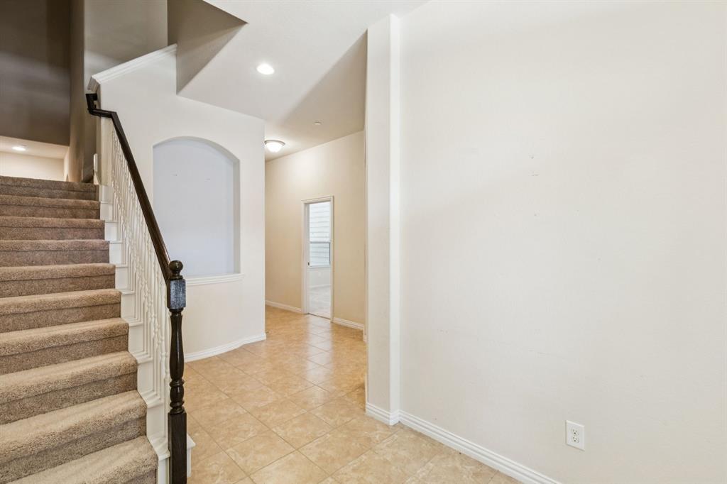 1911 LOMA LINDA Drive