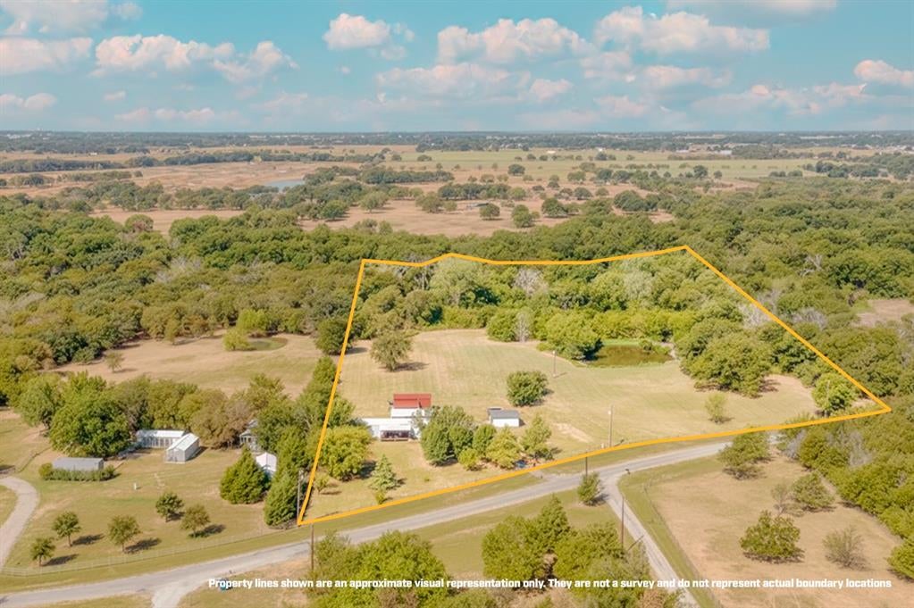 8838 Pecan Valley