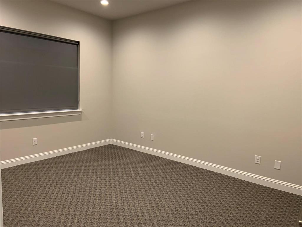 CUSTER CROSSING ADDITION - Commercial Lease