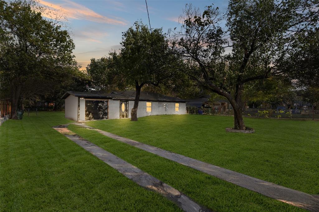 2014 Hickory Tree Road