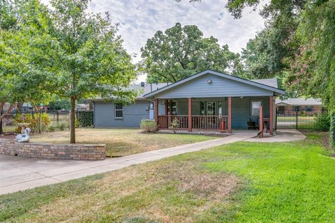 A home in Lewisville