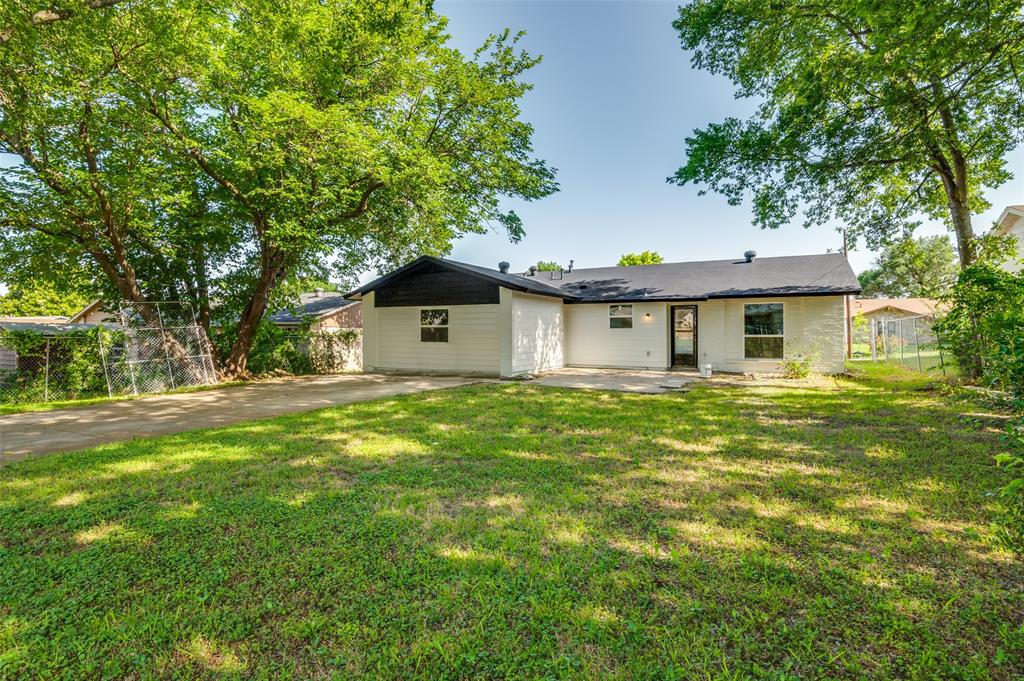 1326 Taperwicke Drive