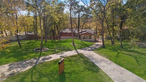 2510 Gladiolus Lane Dallas TX 75233