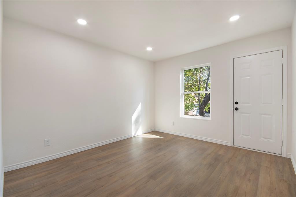 BLK 6970 TR 16 ACS 1.06 SS GLADIOLUS LANE - Residential