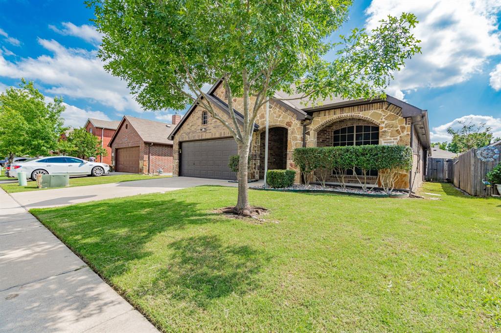 127 Wandering Drive