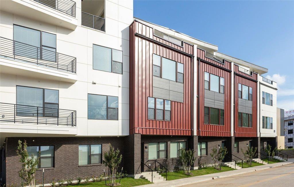 Harwood Point Condos - Residential