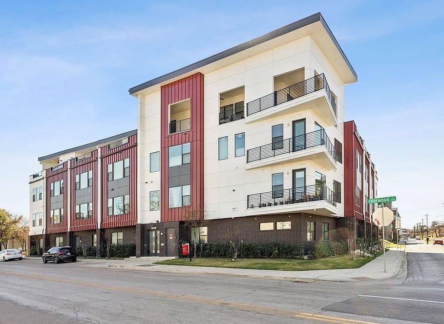 Harwood Point Condos - Residential