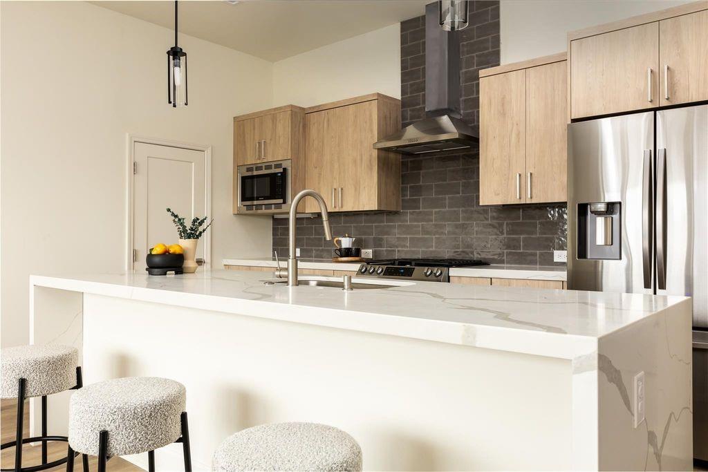 Harwood Point Condos - Residential