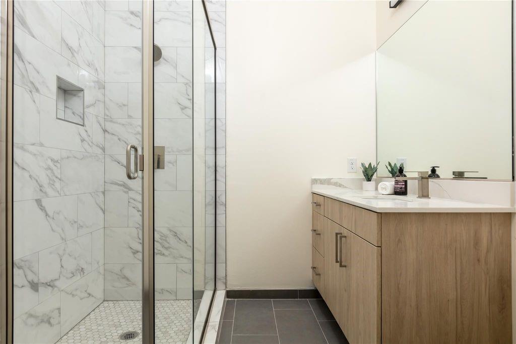 Harwood Point Condos - Residential