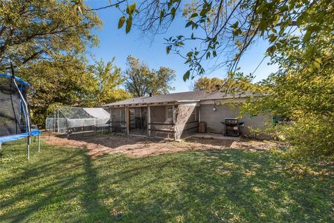Tiny photo for 5017 Roxie Street, Haltom City, TX 76117 (MLS # 21100363)