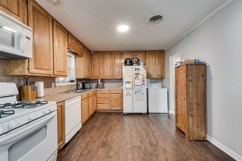 Tiny photo for 5017 Roxie Street, Haltom City, TX 76117 (MLS # 21100363)